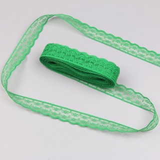Krajka šíře 2,3cm vzor jemné kytičky > varianta zelená