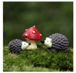 Miniatury 2 x ježek + 1 x houba