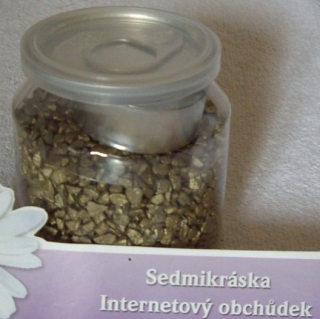 Svíčka balení s kamínky zlatá
