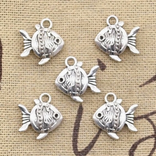 Ryba rybka kapřík 14x15mm přívěšek