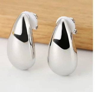 Náušnice  klipsy stříbrné elegantní 